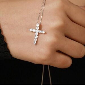Elegant Silver Cross Pendant Necklace
